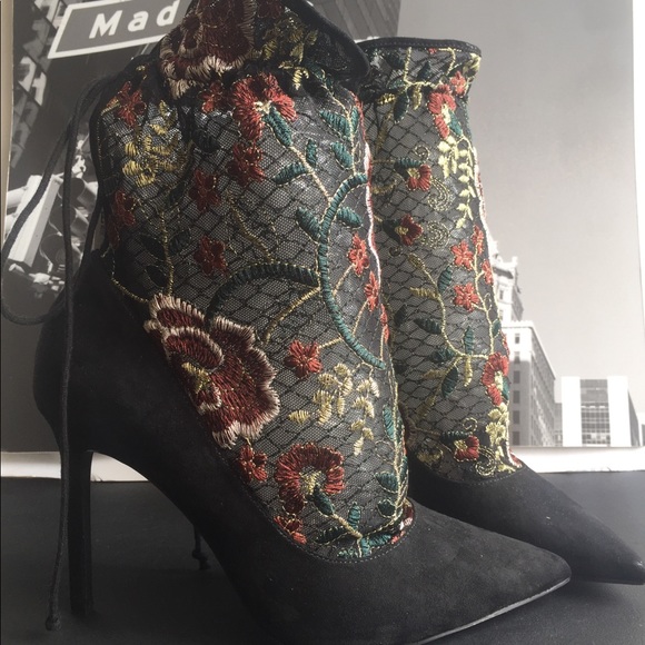 Zara Shoes - 🙌🏾Brand New Zara Heels VMC